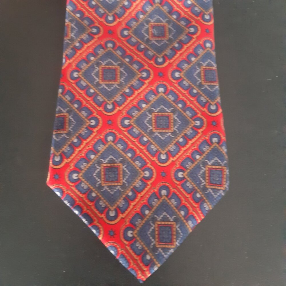 ⚡️BUY 3 for $55⚡️ Grafton & Co Silk Men's Tie, Ornate Square Multicolour Pattern - Picture 5 of 16